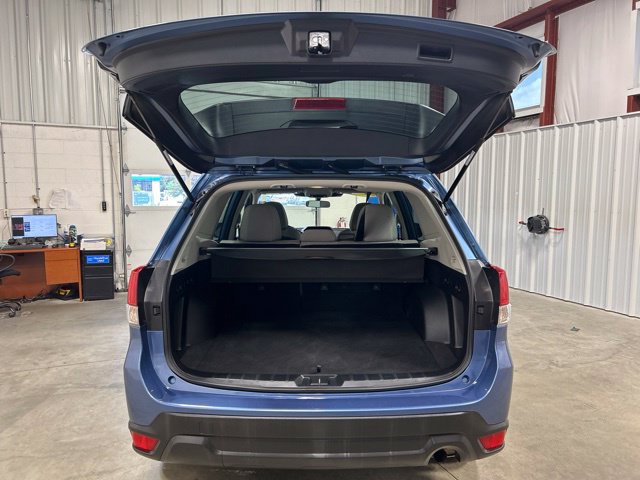 Used 2023 Subaru Forester Premium AWD/4WD image 19