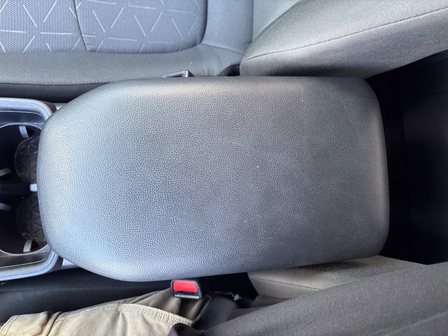Used 2025 Toyota RAV4 XLE AWD/4WD image 22
