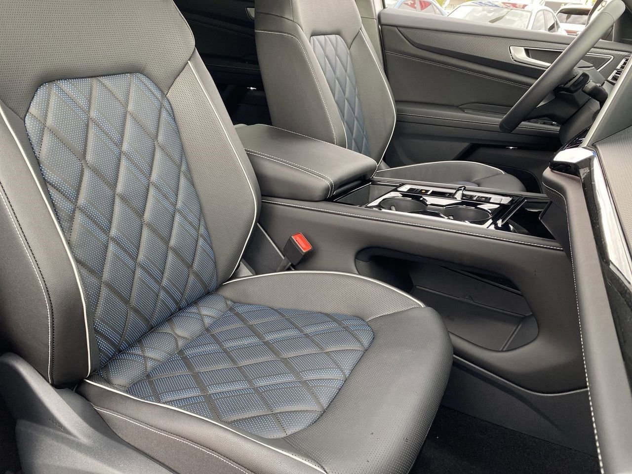 New 2026 Volkswagen Atlas Cross Sport SEL Premium R-Line image 7