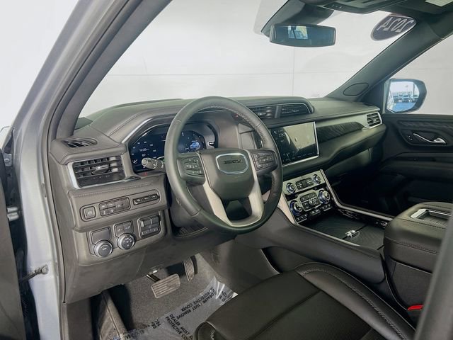 Used 2024 GMC Yukon XL Denali w/ Max Trailering Package image 10