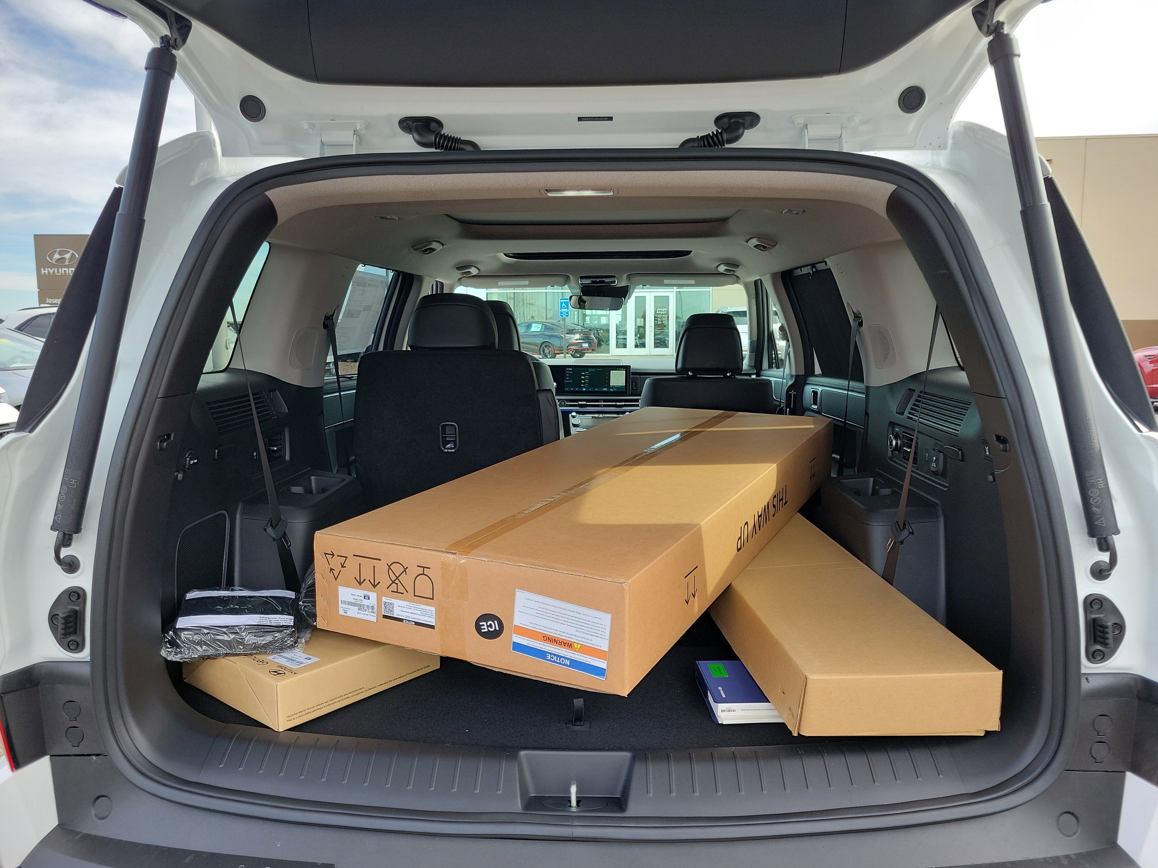 New 2026 Hyundai Santa Fe Limited image 8