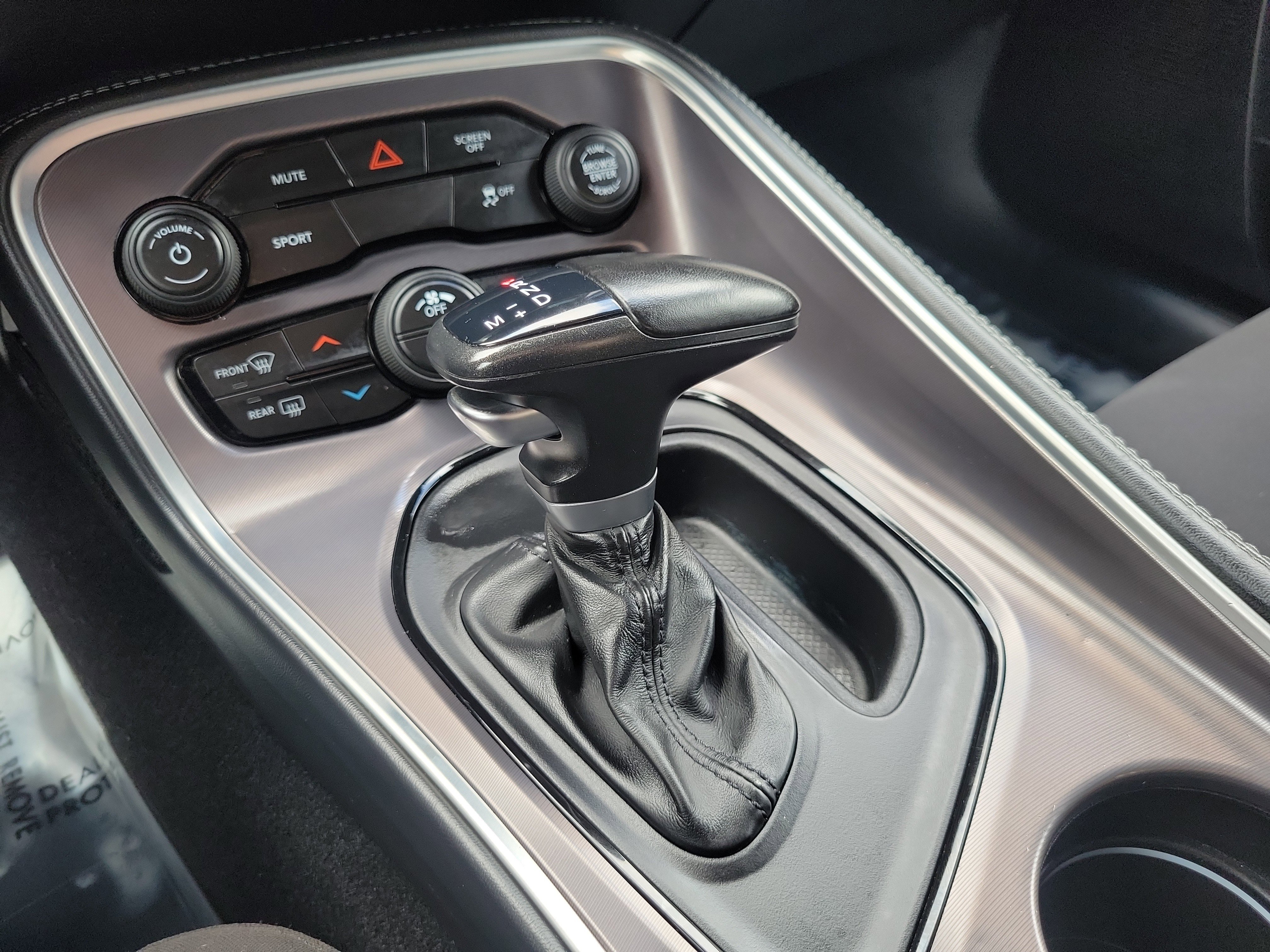 Used 2020 Dodge Challenger SXT w/ Blacktop Package image 19