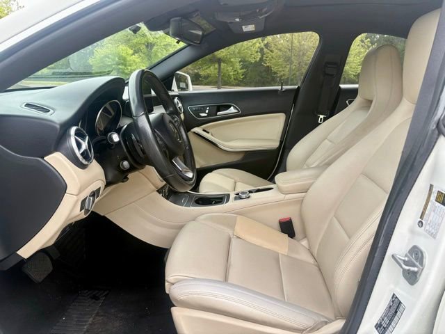 Used 2017 Mercedes-Benz CLA 250 image 27