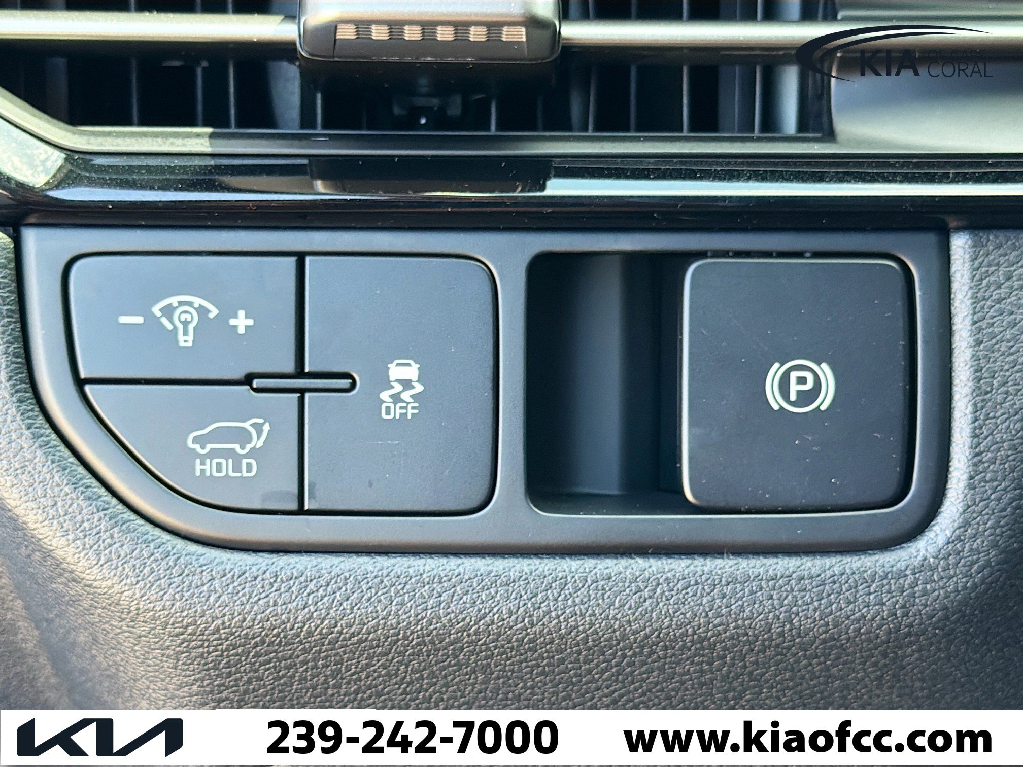 New 2026 Kia Sportage SX image 33