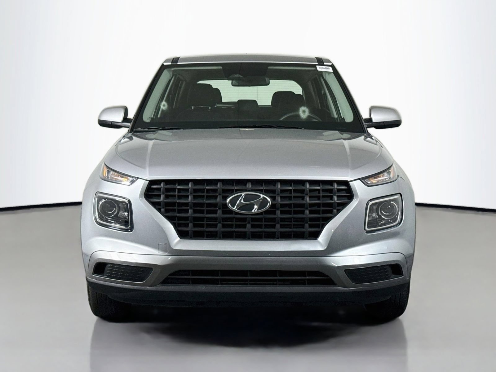 Used 2026 Hyundai Venue SE FWD image 3