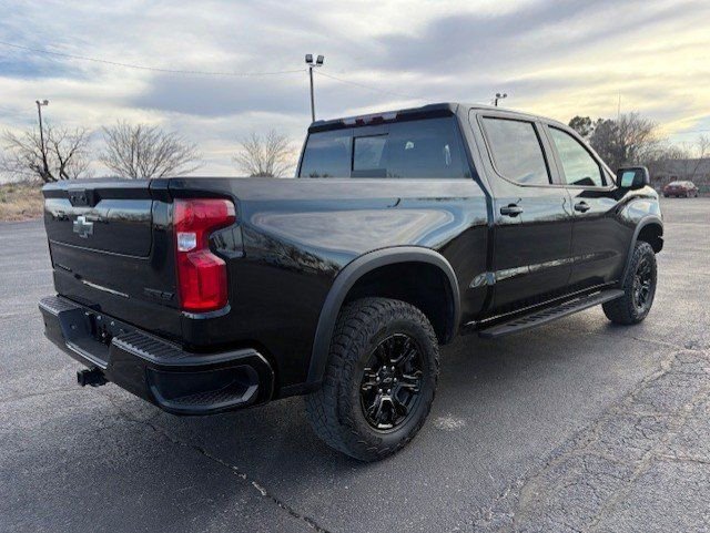 Used 2025 Chevrolet Silverado 1500 ZR2 w/ Technology Package image 6