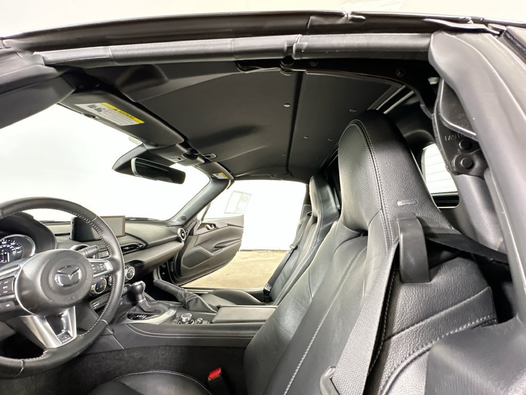 Used 2025 MAZDA MX-5 Miata RF Grand Touring RWD image 14
