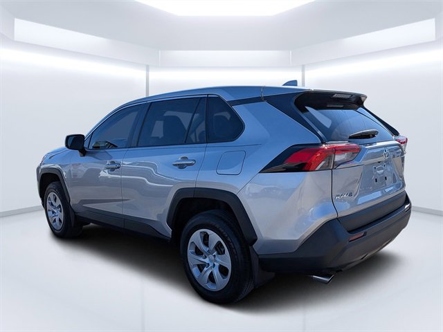 Used 2024 Toyota RAV4 LE image 5