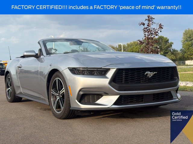 Used 2025 Ford Mustang Premium RWD image 2