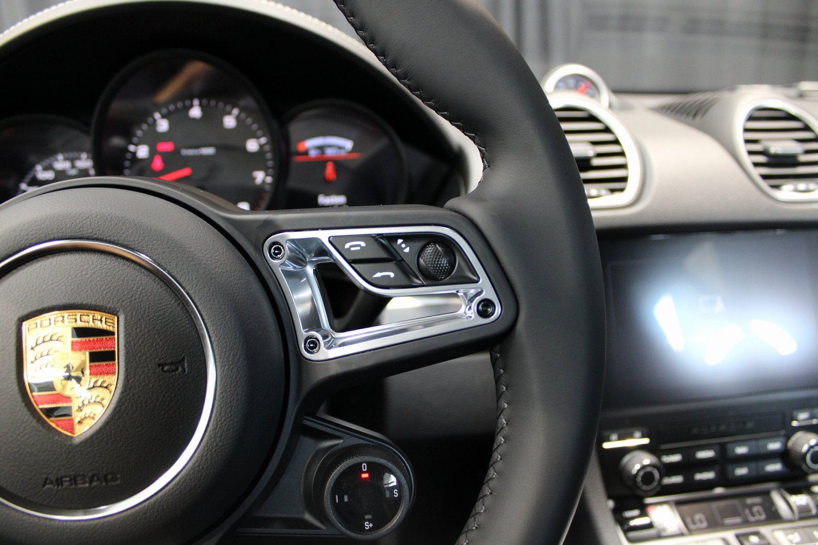 New 2025 Porsche 718 Cayman image 26