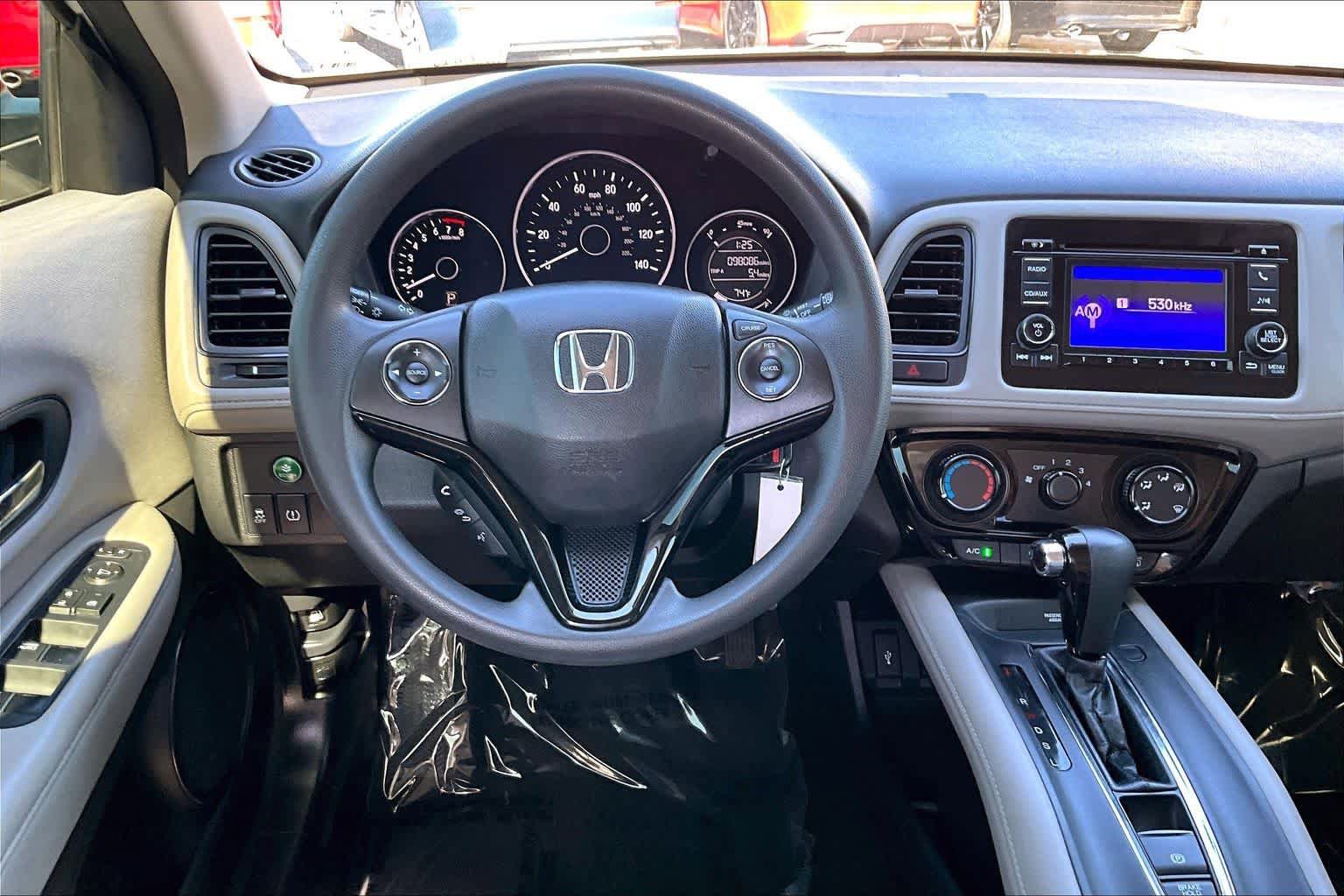 Used 2017 Honda HR-V LX image 5