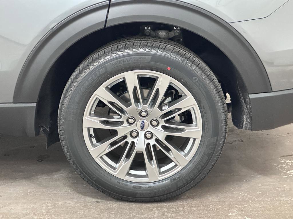 Used 2026 Ford Explorer Active w/ Active Comfort Package image 39