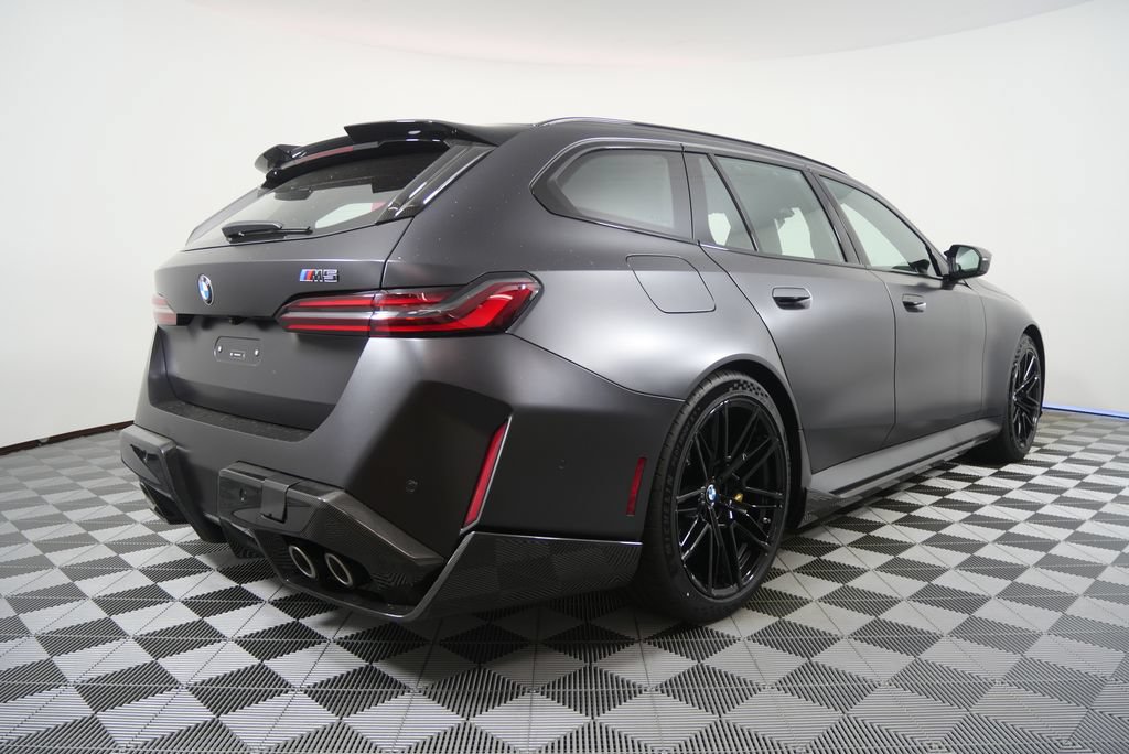 New 2027 BMW M5 Touring AWD/4WD image 3