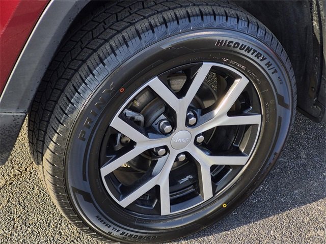 Used 2024 Jeep Grand Cherokee Limited image 7