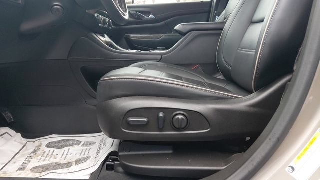 Used 2022 GMC Acadia Denali w/ Denali Ultimate Package AWD/4WD image 13
