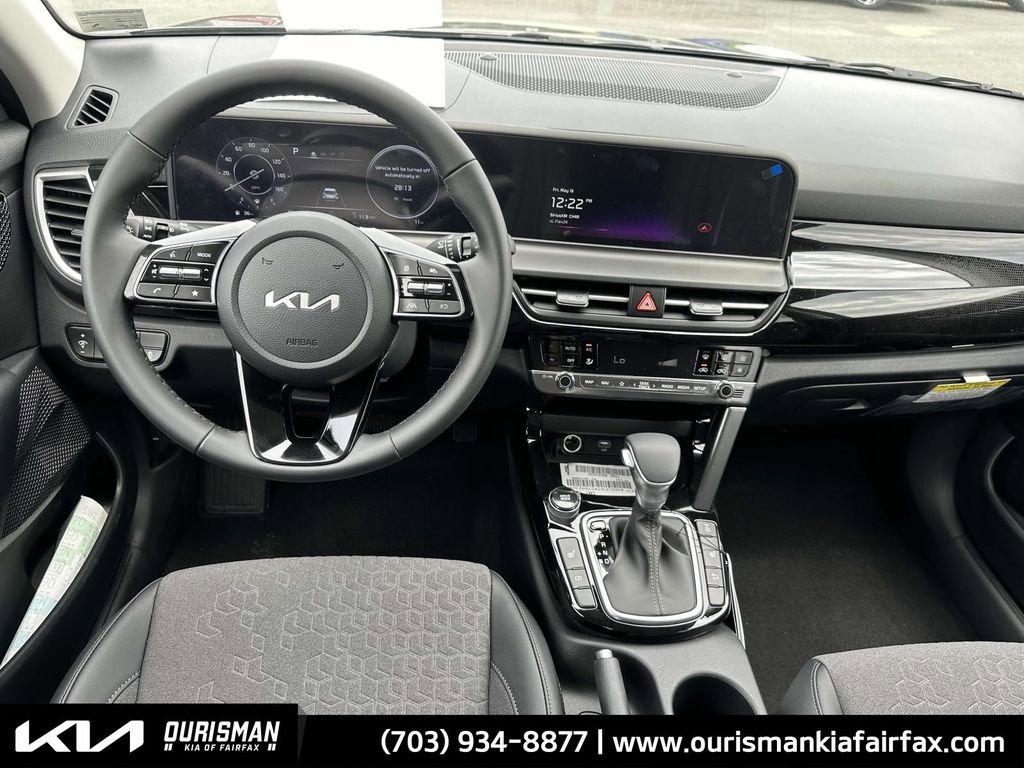 New 2025 Kia Seltos X-Line image 8