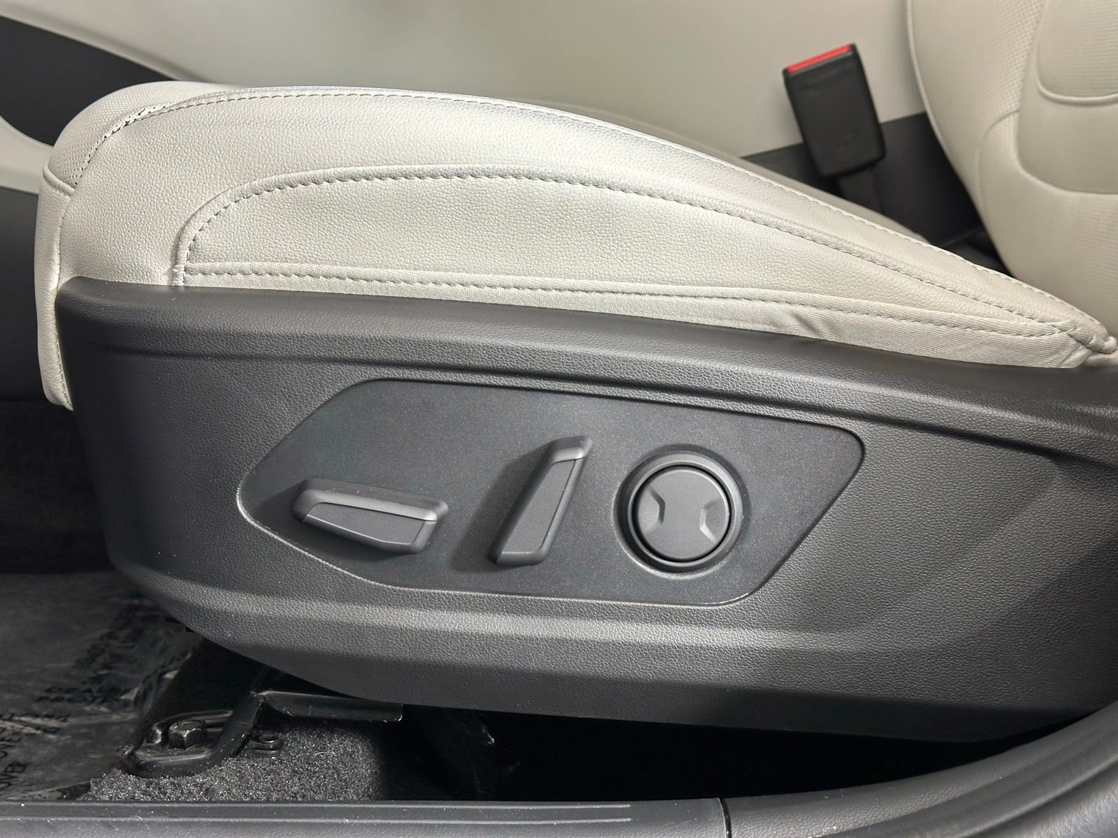 Used 2023 Hyundai Tucson SEL w/ Convenience Package image 7