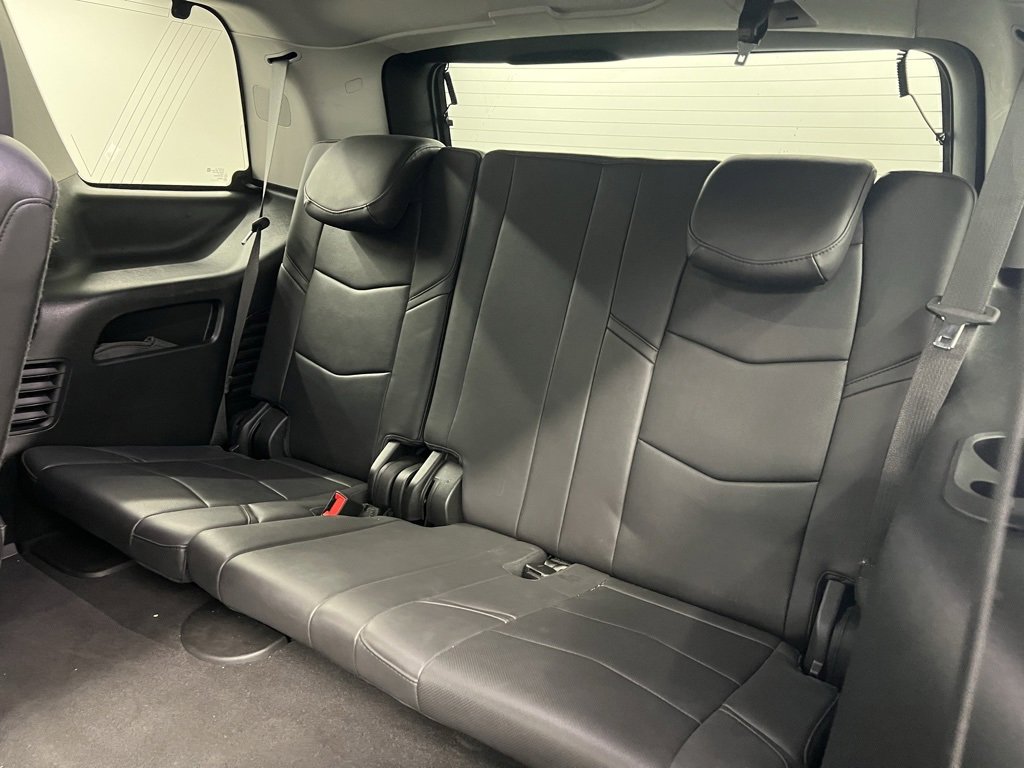 Used 2020 Cadillac Escalade Luxury w/ Escalade Sport Edition image 11
