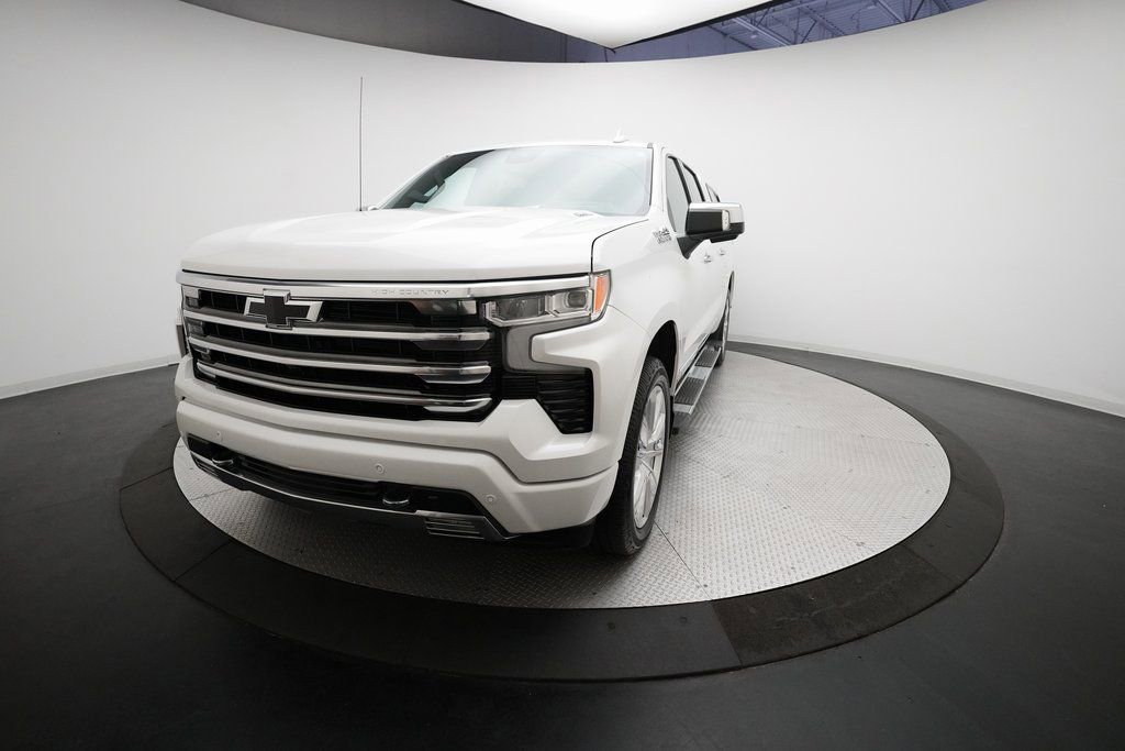 Certified 2023 Chevrolet Silverado 1500 High Country w/ Technology Package image 31