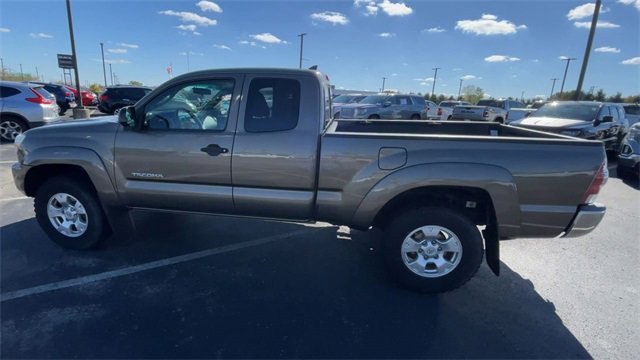 Used 2014 Toyota Tacoma 4x4 Access Cab image 7