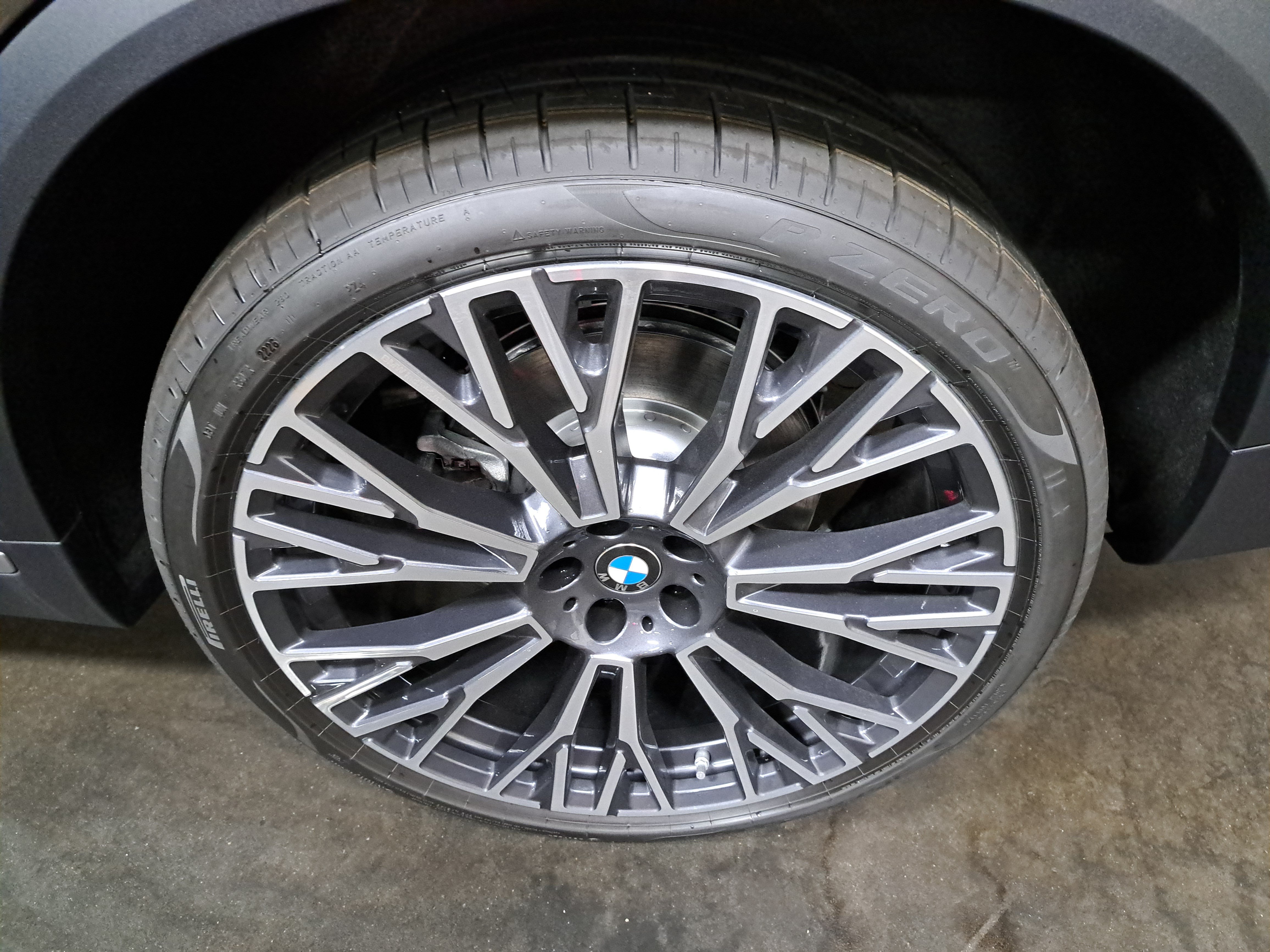 New 2026 BMW X5 xDrive40i w/ Climate Comfort Package AWD/4WD image 36