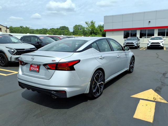 Used 2024 Nissan Altima 2.5 SR FWD image 7