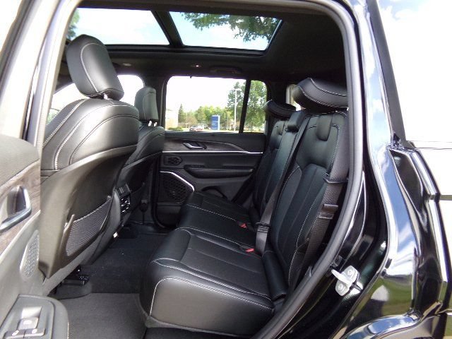 Used 2024 Jeep Grand Cherokee Limited 4xe AWD/4WD image 26