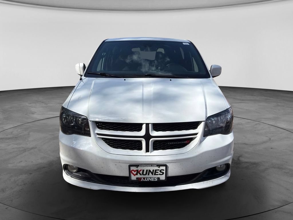 Used 2019 Dodge Grand Caravan GT FWD image 2