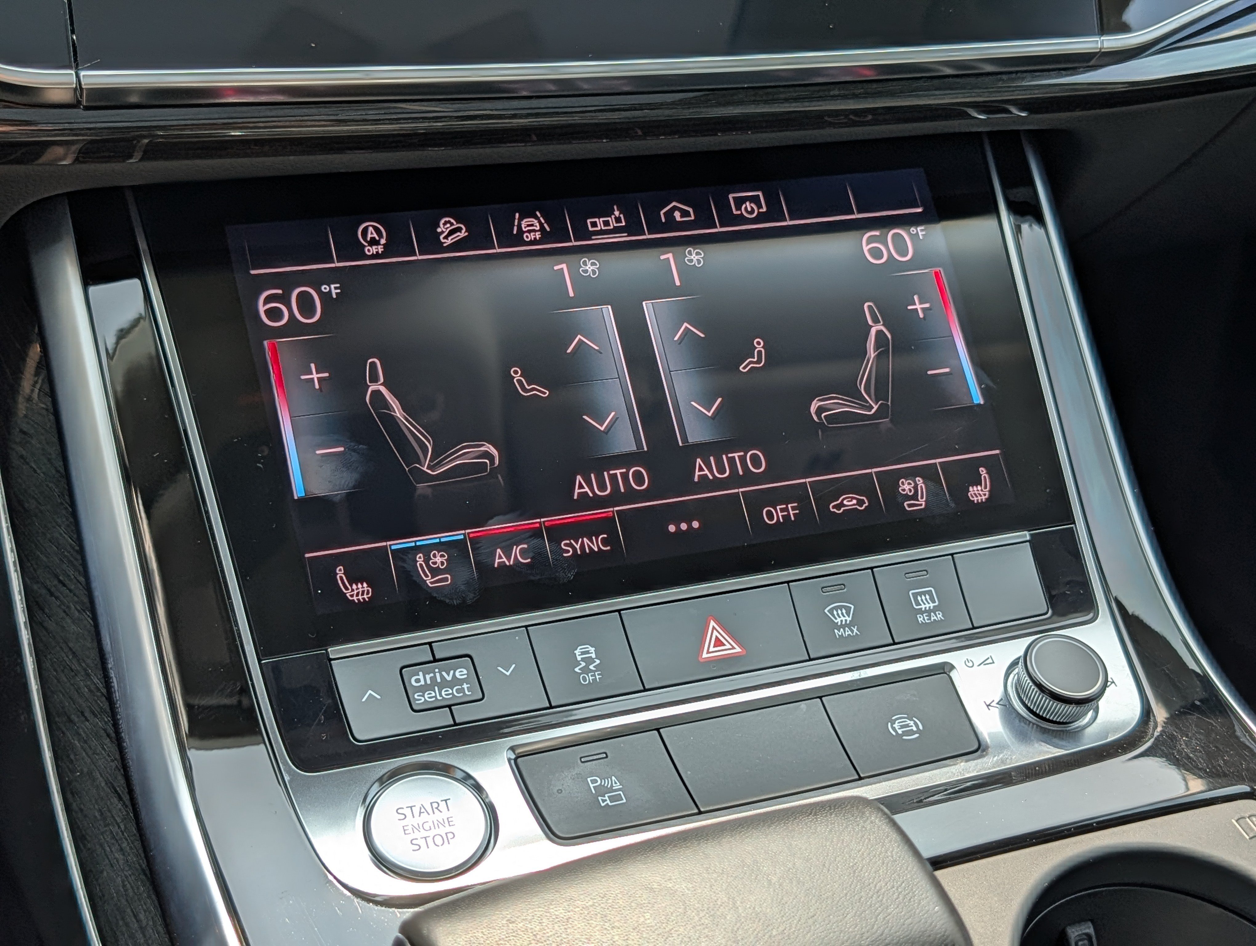 Used 2019 Audi Q8 Premium Plus w/ Premium Plus AWD/4WD image 31
