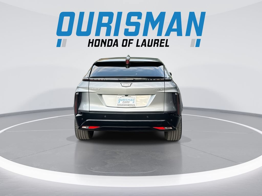 Used 2024 Cadillac Lyriq Sport AWD/4WD image 7