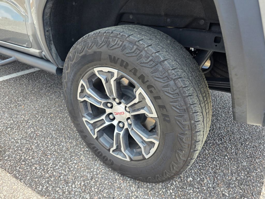Certified 2023 GMC Canyon AT4 image 30