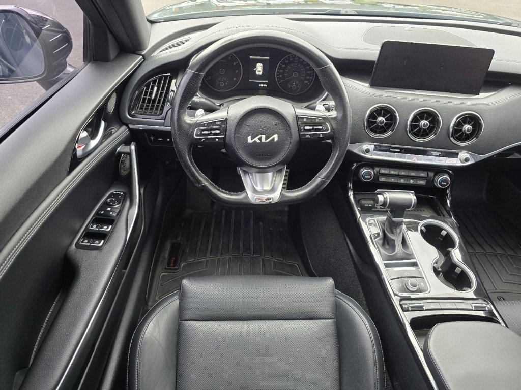 Used 2022 Kia Stinger GT-Line w/ Sun & Sound Package image 19