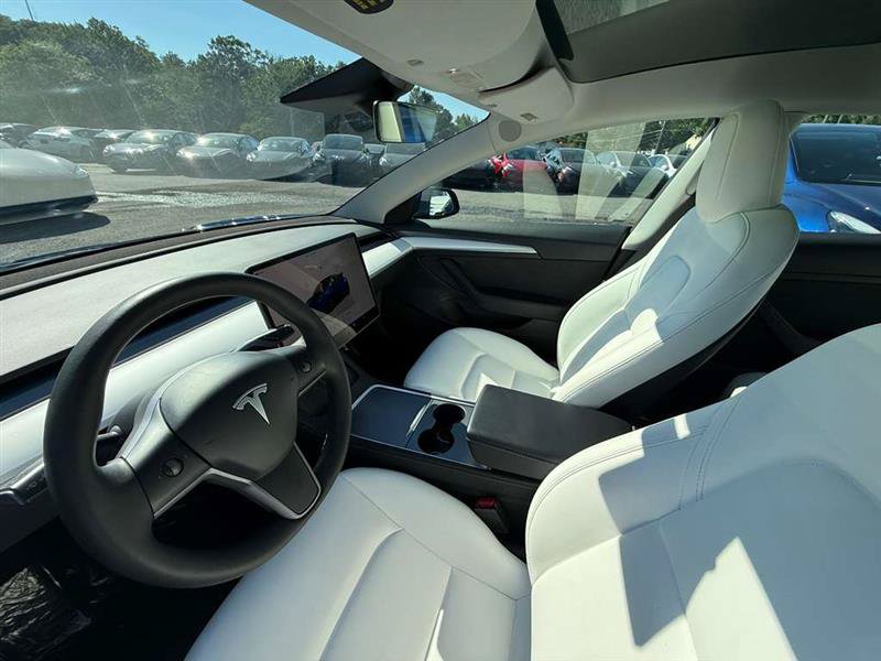 Used 2023 Tesla Model 3 Standard Range RWD image 10