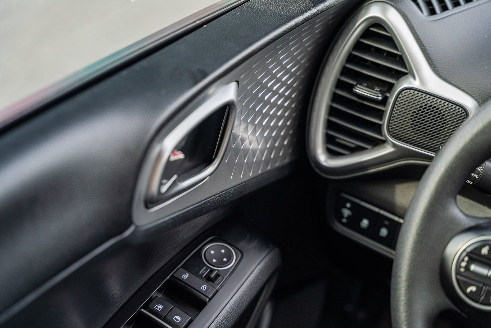 Used 2023 Kia Soul LX w/ LX Technology Package image 28