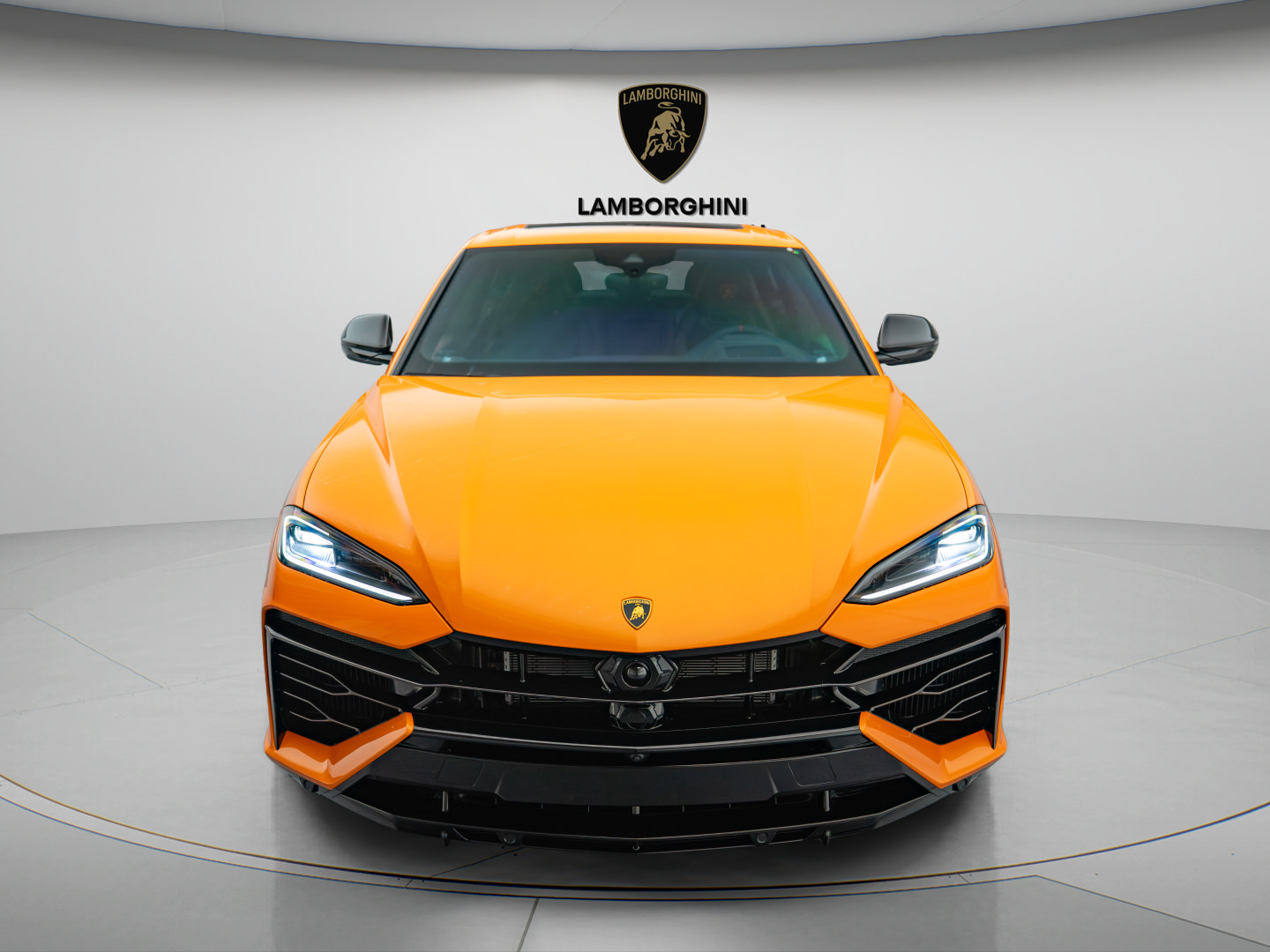 Used 2025 Lamborghini Urus S AWD/4WD image 2
