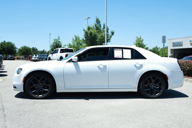 Used 2021 Chrysler 300 S RWD image 9