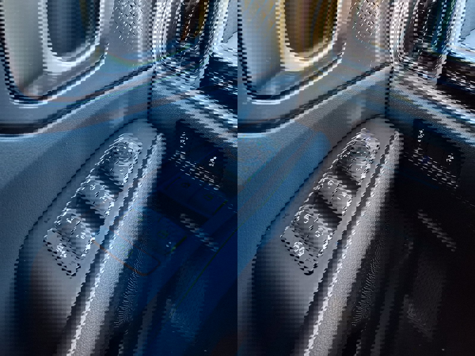 New 2026 Kia Sorento S image 12