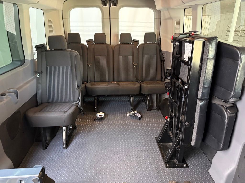 Used 2019 Ford Transit 350 XLT RWD image 18