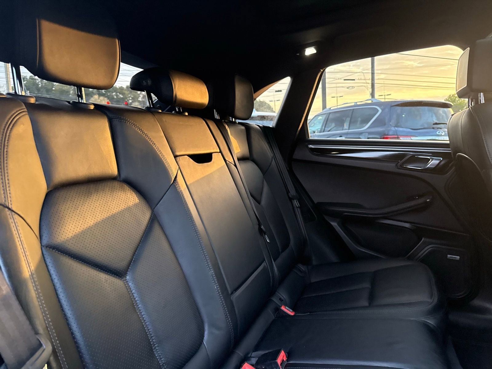 Used 2017 Porsche Macan S image 28