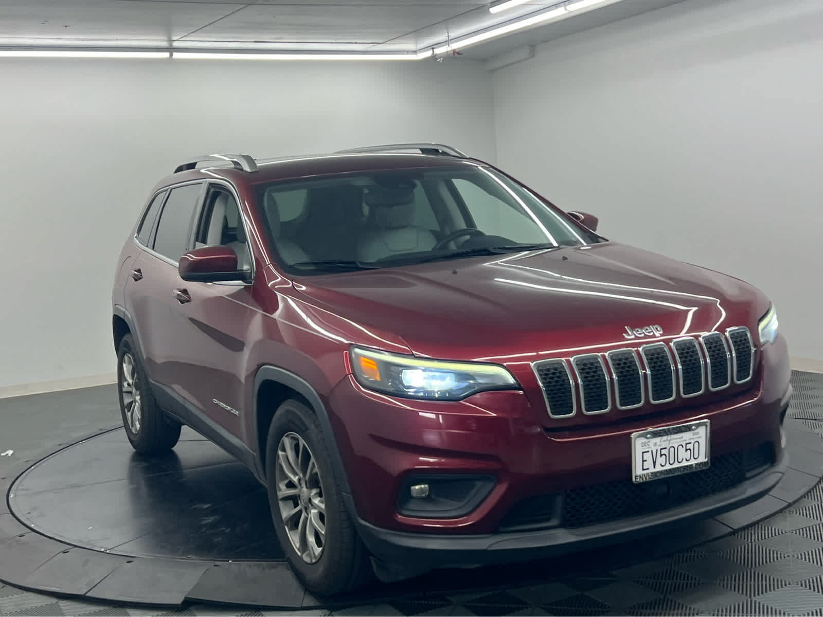Used 2020 Jeep Cherokee Latitude Lux w/ Quick Order Package 26H Lux FWD image 2