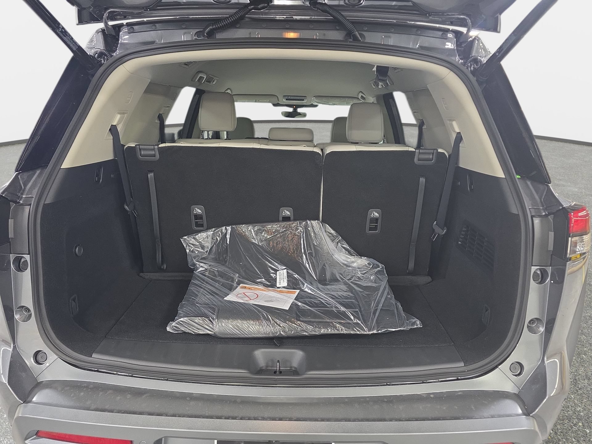 New 2026 Nissan Pathfinder SL FWD image 12
