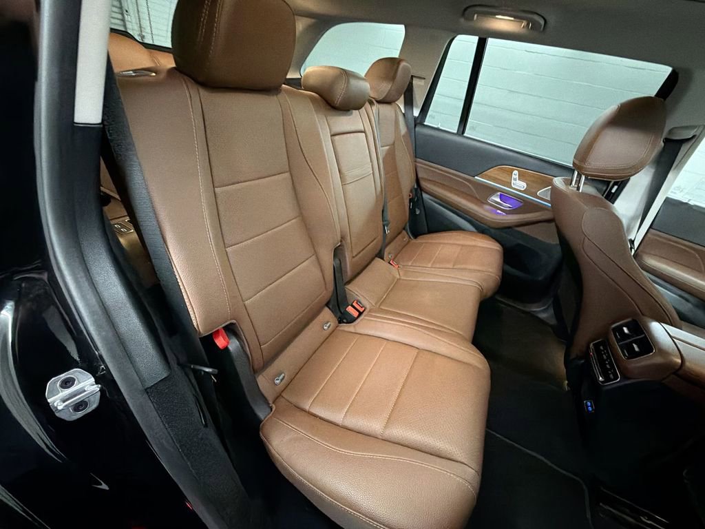 Used 2024 Mercedes-Benz GLS 450 4MATIC image 28