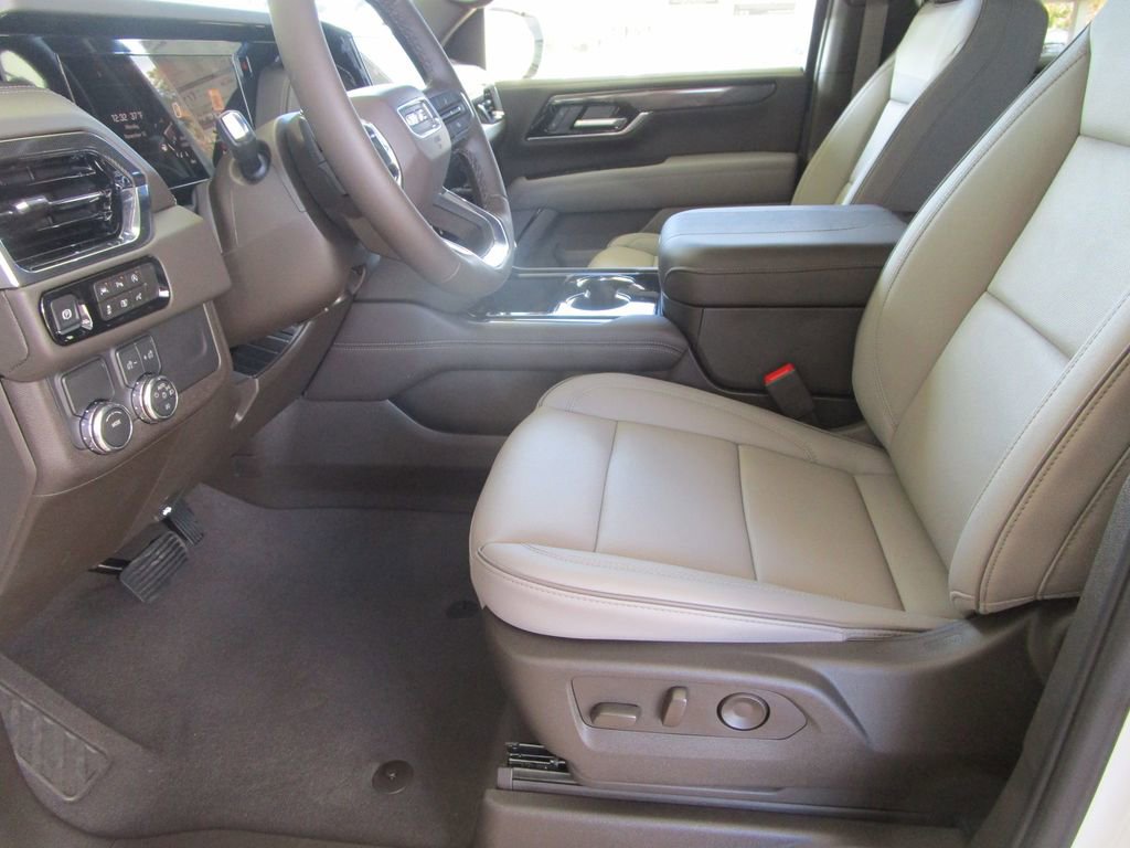 New 2026 GMC Yukon XL Elevation image 23