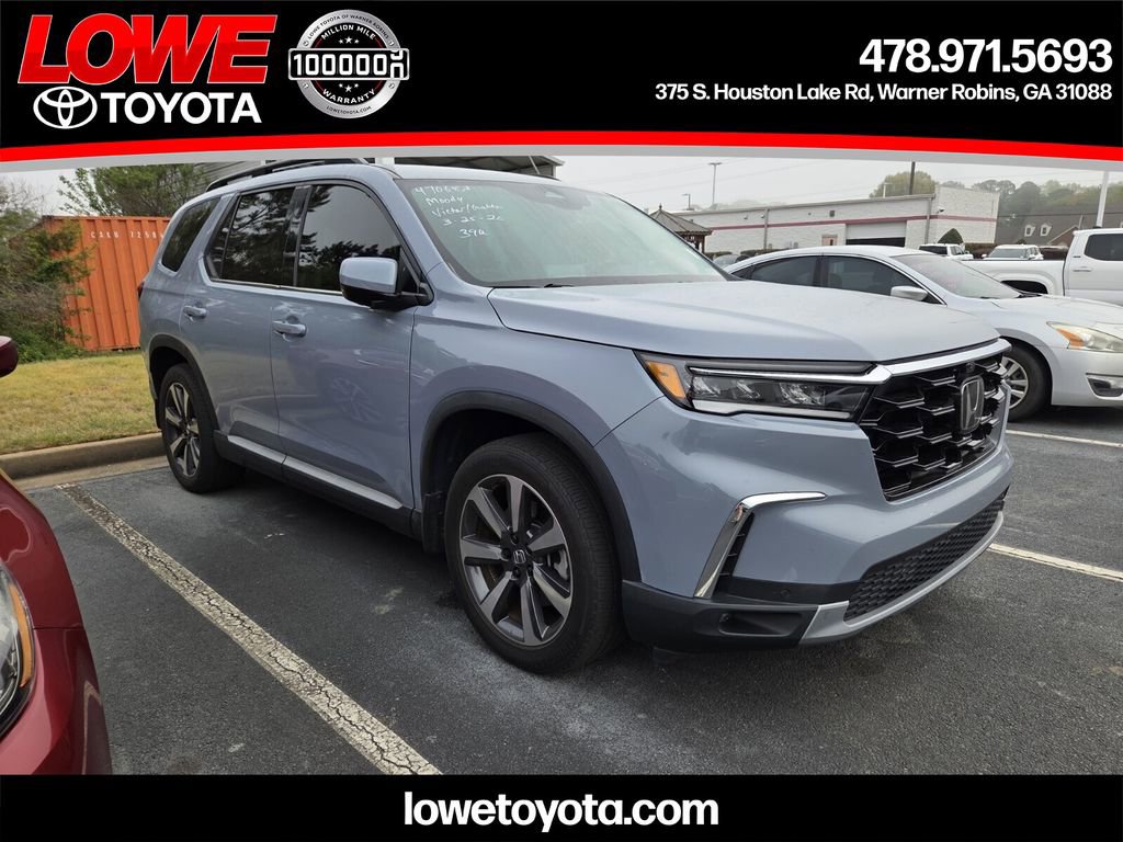 Used 2023 Honda Pilot Elite image 1