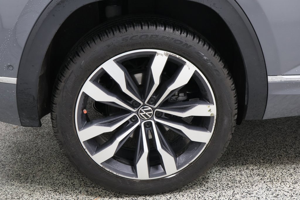 Used 2022 Volkswagen Atlas Cross Sport SEL Premium R-Line image 34