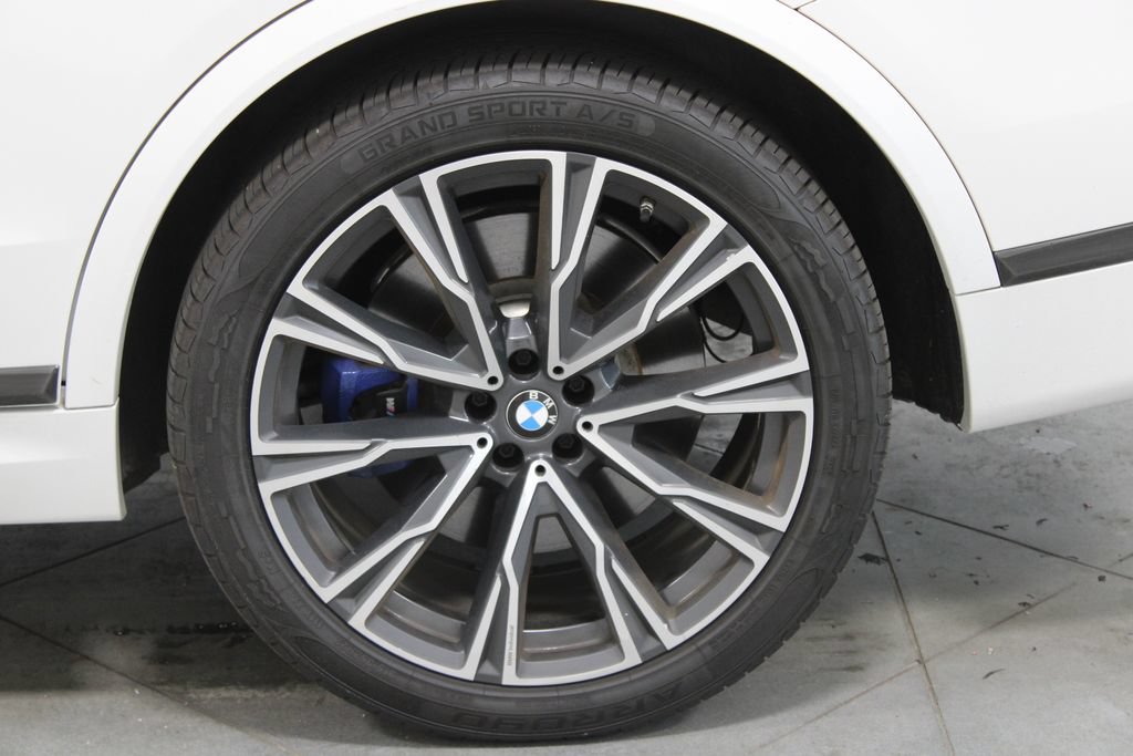 Used 2021 BMW X7 M50i w/ Executive Package AWD/4WD image 21