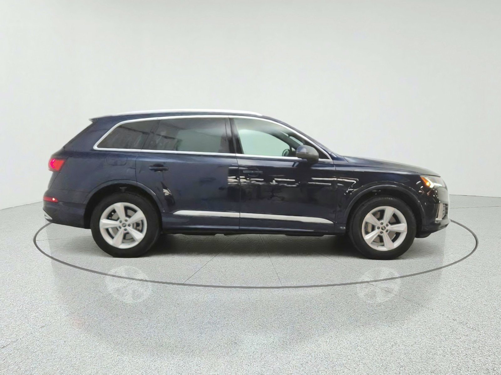 Used 2023 Audi Q7 2.0T Premium Plus AWD/4WD image 4
