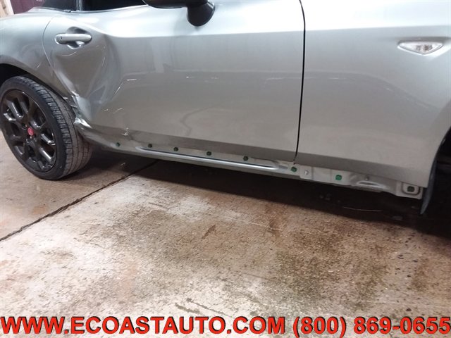 Used 2017 FIAT 124 Spider Abarth RWD image 13