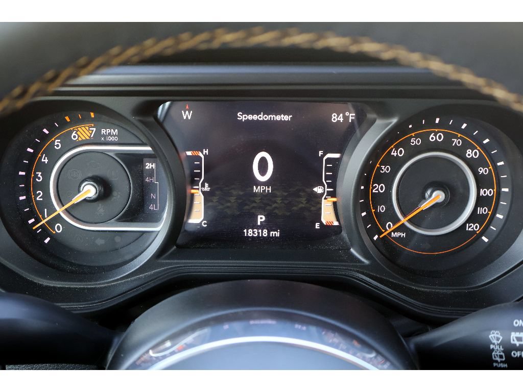 Used 2024 Jeep Wrangler Unlimited Sahara w/ Technology Group AWD/4WD image 32