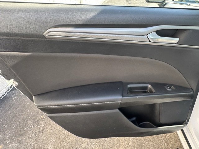 Certified 2020 Ford Fusion SE image 25
